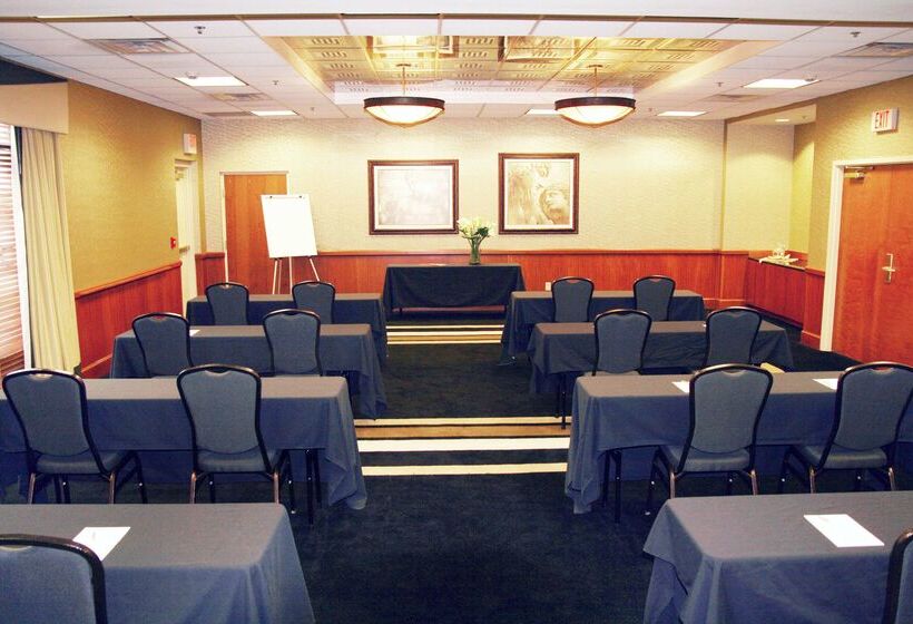 Отель Hampton Inn And Suites Indianapolis Fishers