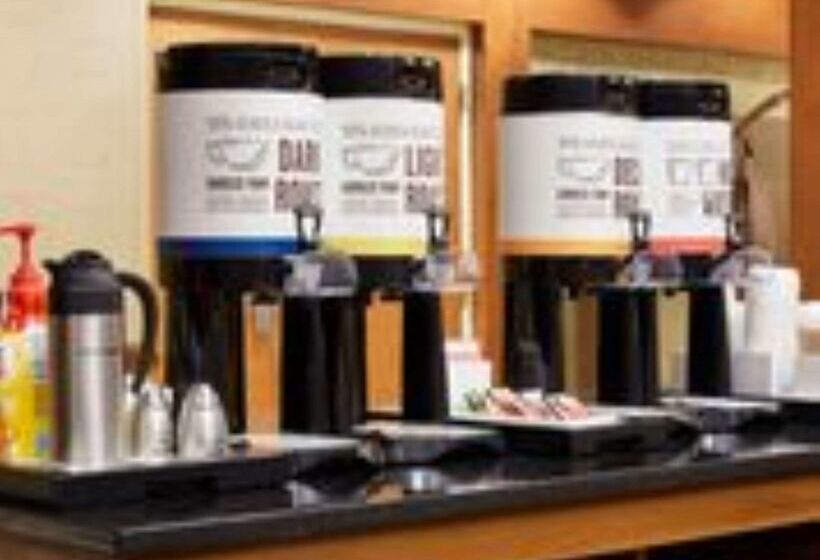 Отель Hampton Inn And Suites Indianapolis Fishers