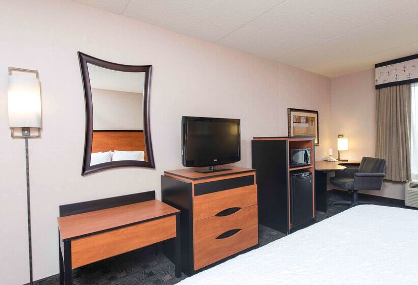 Отель Hampton Inn And Suites Indianapolis Fishers