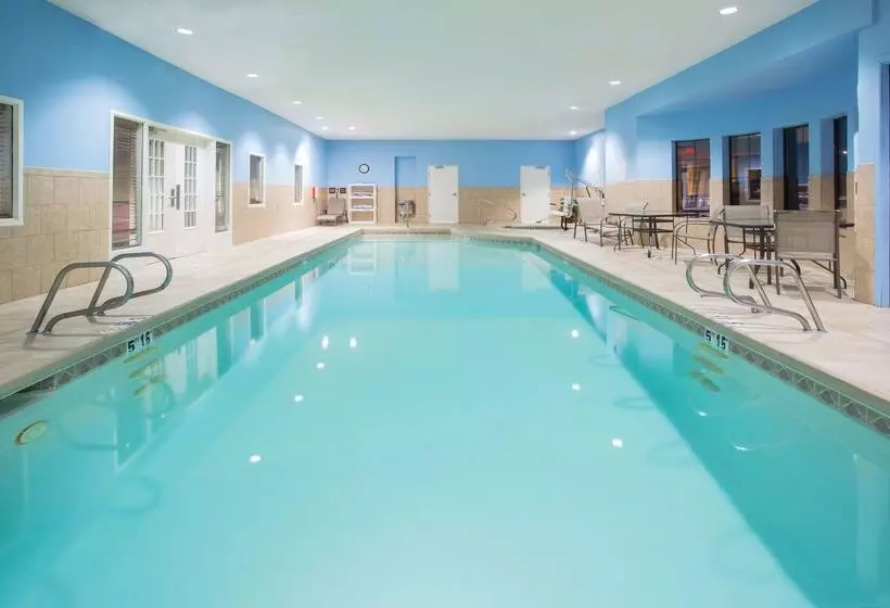 Отель Hampton Inn Santa Rosa