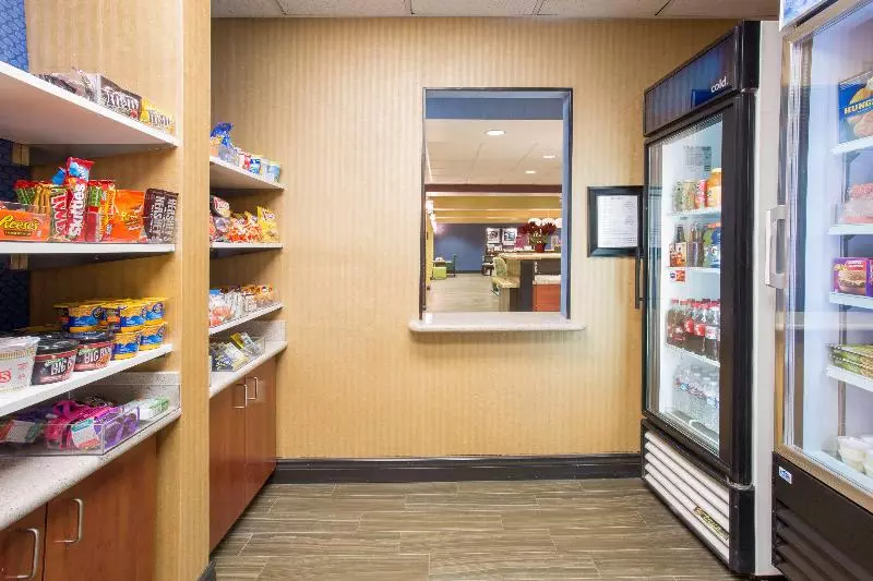 Отель Hampton Inn Santa Rosa