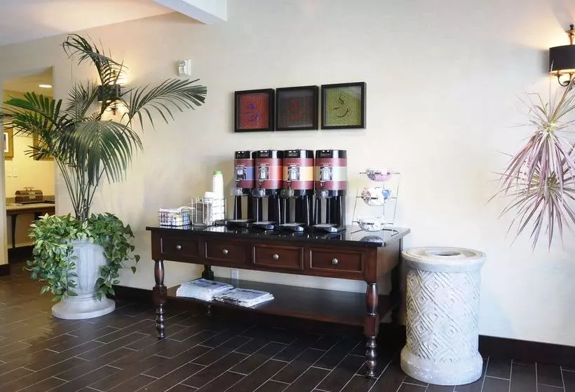 ホテル Hampton Inn & Suites Redding