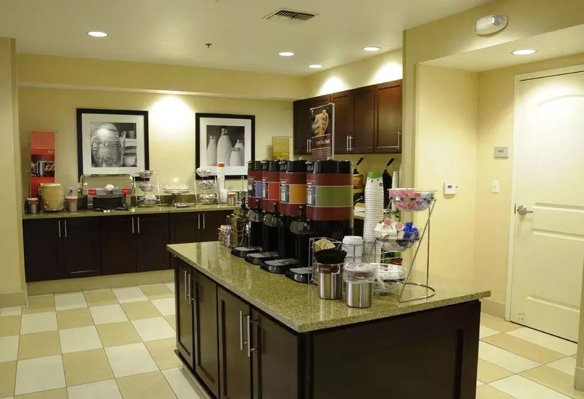 ホテル Hampton Inn & Suites Redding