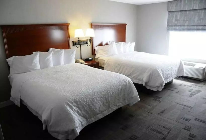 ホテル Hampton Inn & Suites Redding