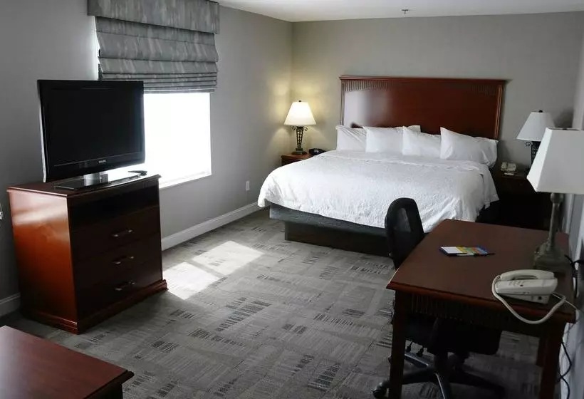 ホテル Hampton Inn & Suites Redding