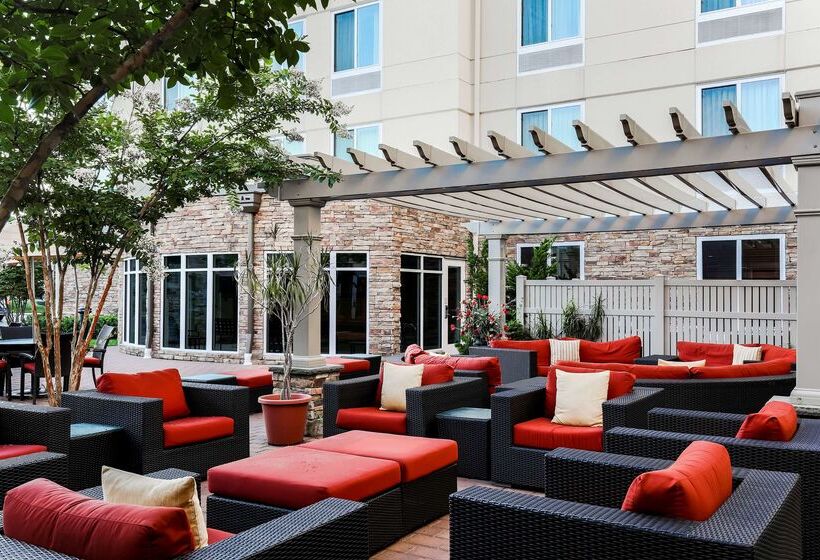 호텔 Hilton Garden Inn Melville