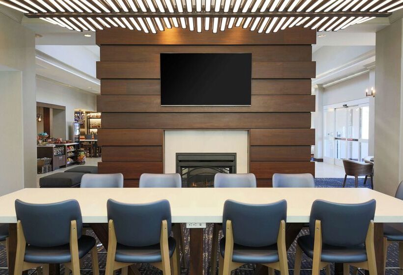 호텔 Hilton Garden Inn Melville