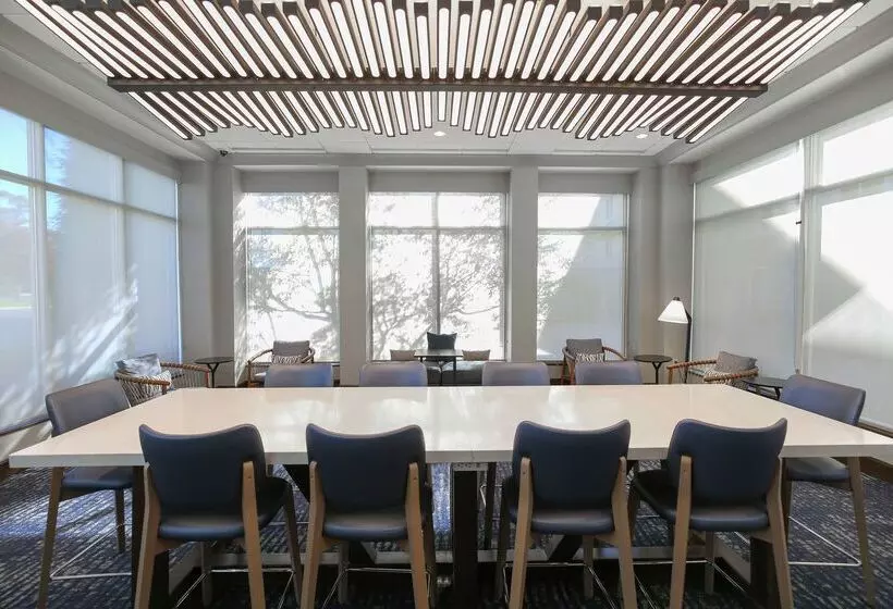 Hotel Hilton Garden Inn Melville