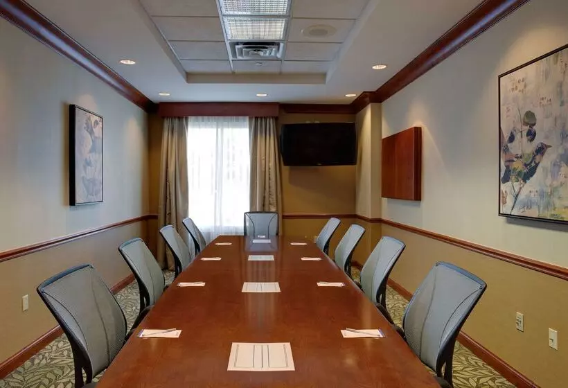 酒店 Hilton Garden Inn Oklahoma City Airport