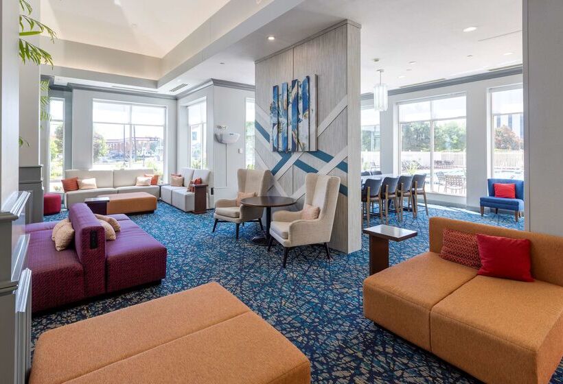 בית מלון כפרי Hilton Garden Inn Oklahoma City Airport