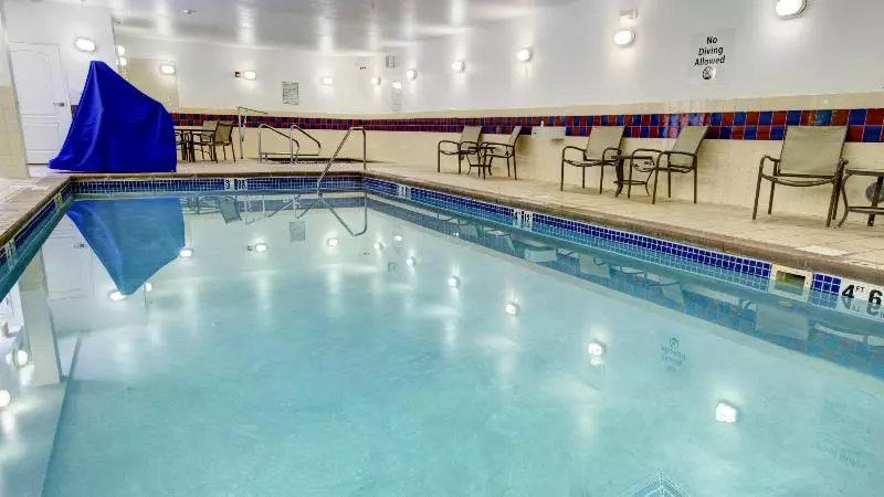 هتل Holiday Inn Express & Suites Sioux City South, An Ihg