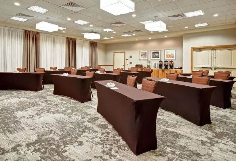 هتل Homewood Suites By Hilton Boise