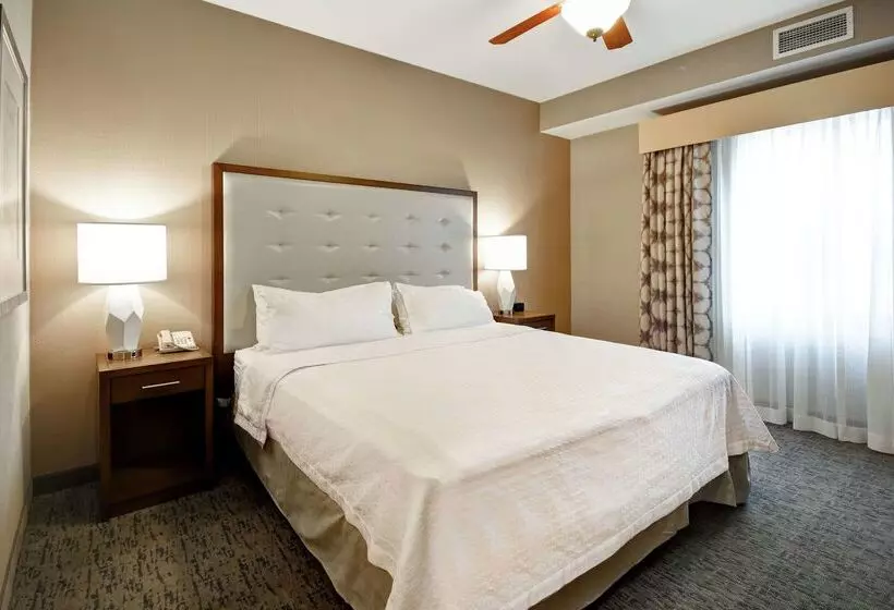هتل Homewood Suites By Hilton Boise