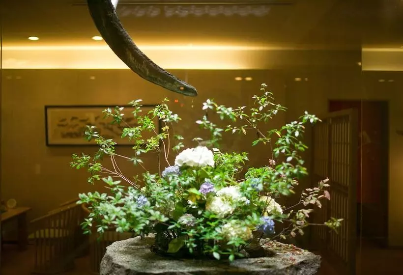 Отель Honjin Hiranoya Kachoan