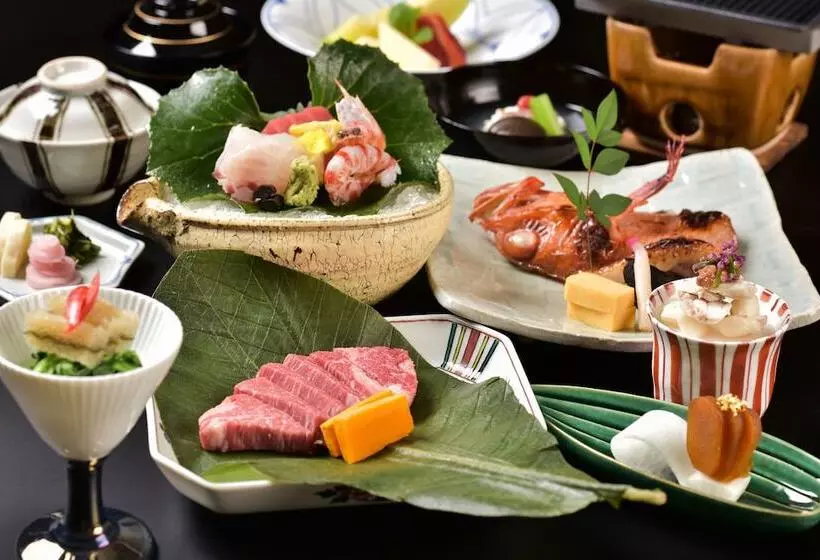 Отель Honjin Hiranoya Kachoan