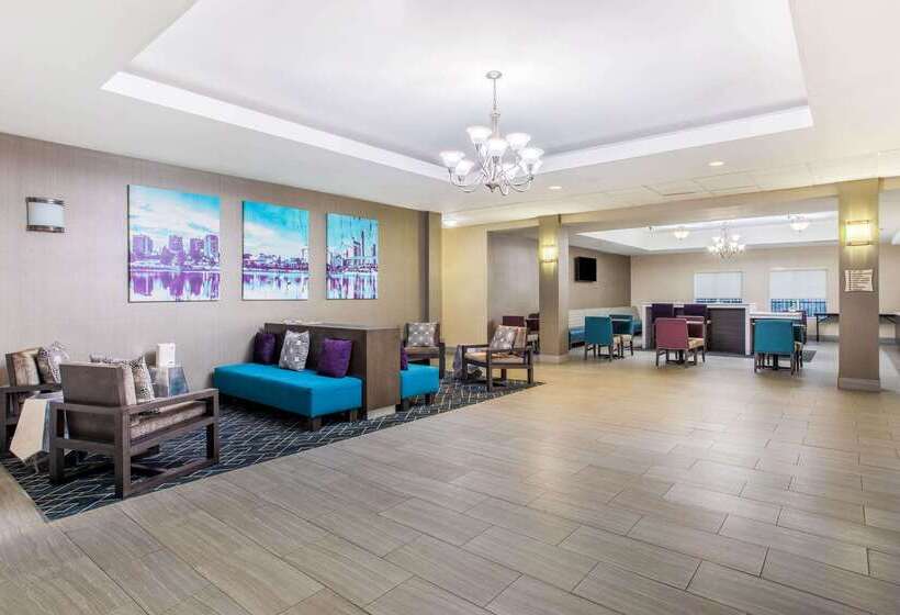 فندق La Quinta Inn & Suites By Wyndham Fultondale Birmingham N