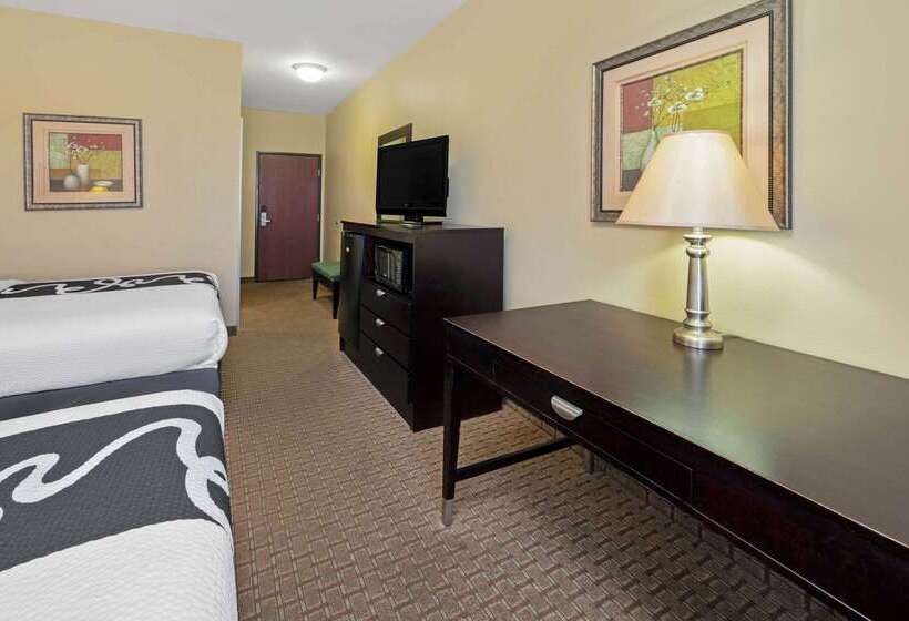 Отель La Quinta By Wyndham Morgan City