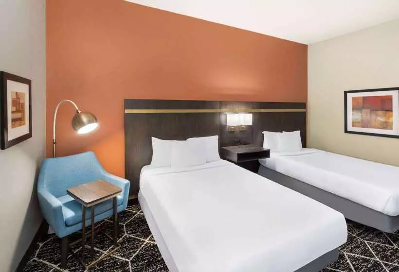 호텔 La Quinta By Wyndham Olathe