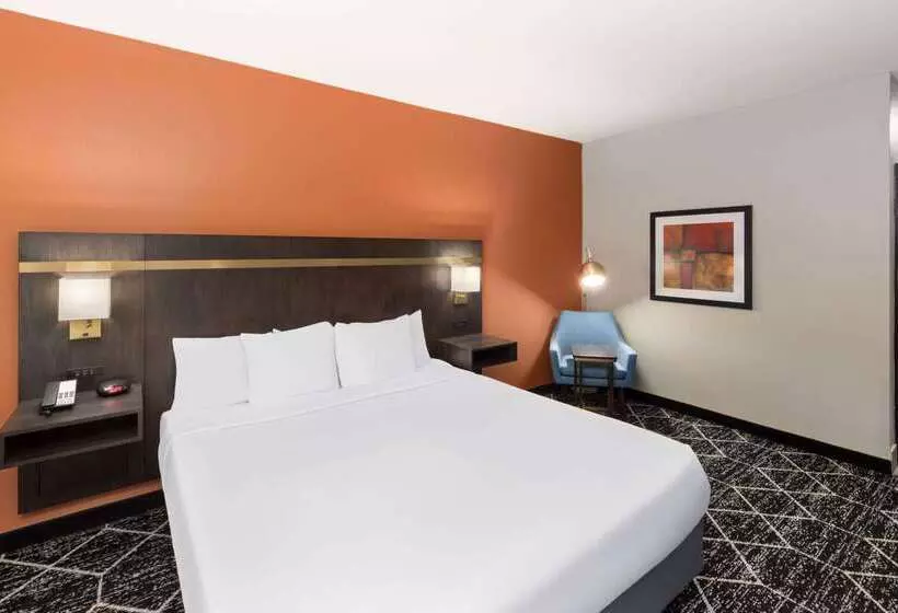 호텔 La Quinta By Wyndham Olathe