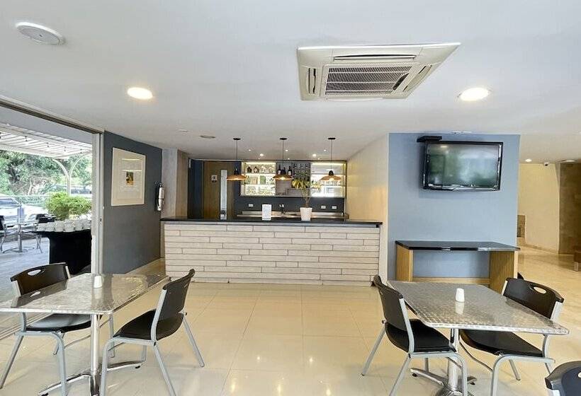 Hôtel Ms Chipichape Plus