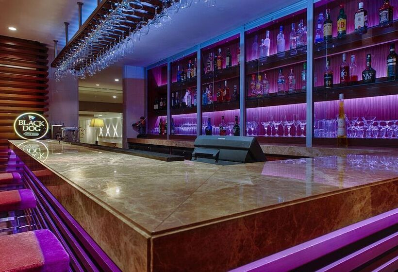 בית מלון כפרי Ramada Plaza By Wyndham Pune Hinjewadi