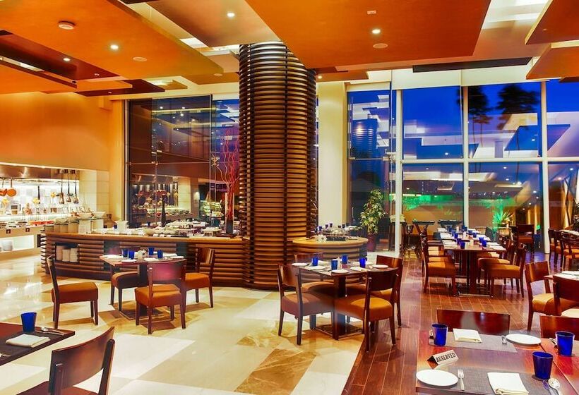 בית מלון כפרי Ramada Plaza By Wyndham Pune Hinjewadi