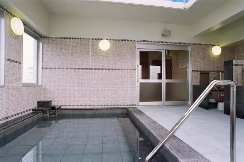 Hotel Route Inn Naha Tomariko