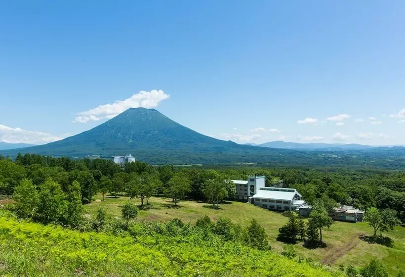 Отель The Green Leaf Niseko Village