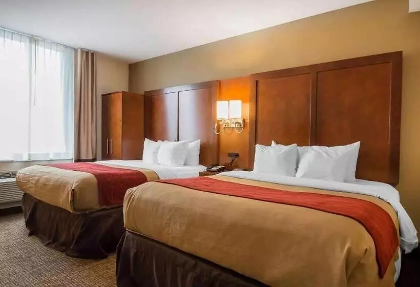 בית מלון כפרי The Staten Island Inn