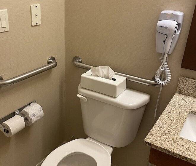 هتل The Staten Island Inn