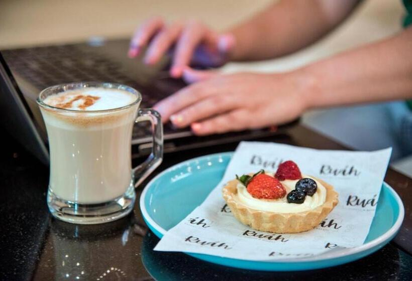 ホテル Wyndham San Jose Herradura