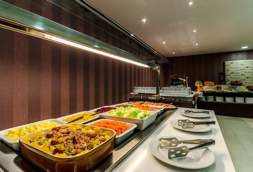 ホテル Yit Via Sevilla Mairena