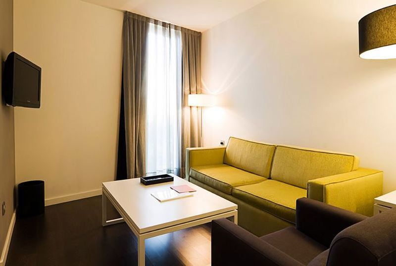 ホテル Yit Via Sevilla Mairena