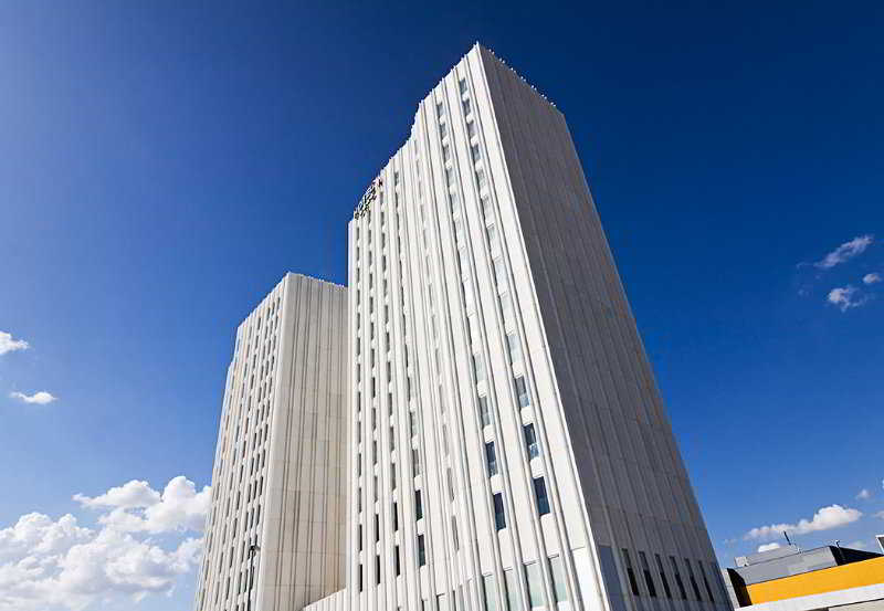 ホテル Yit Via Sevilla Mairena