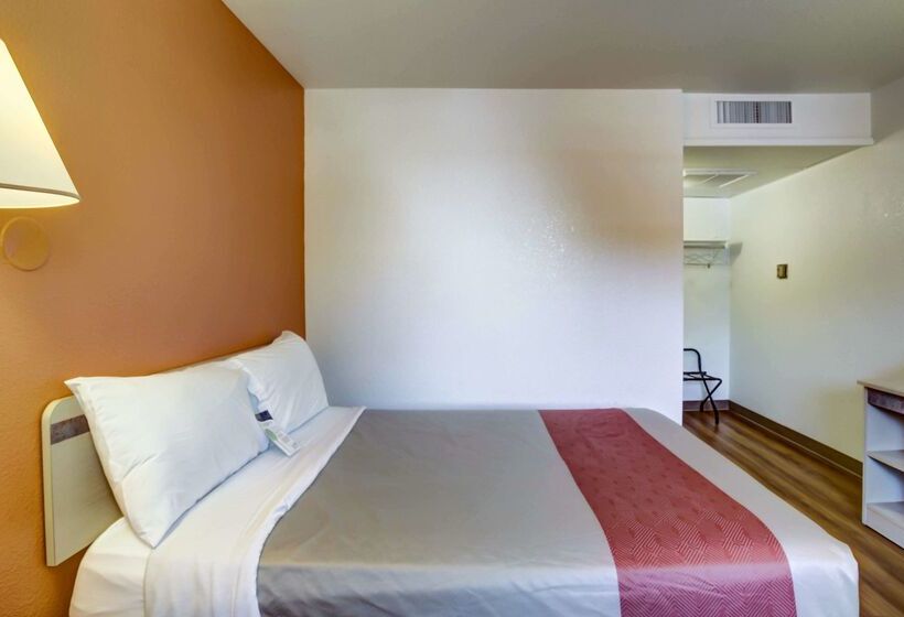 Motel 6 Grants Pass, Or