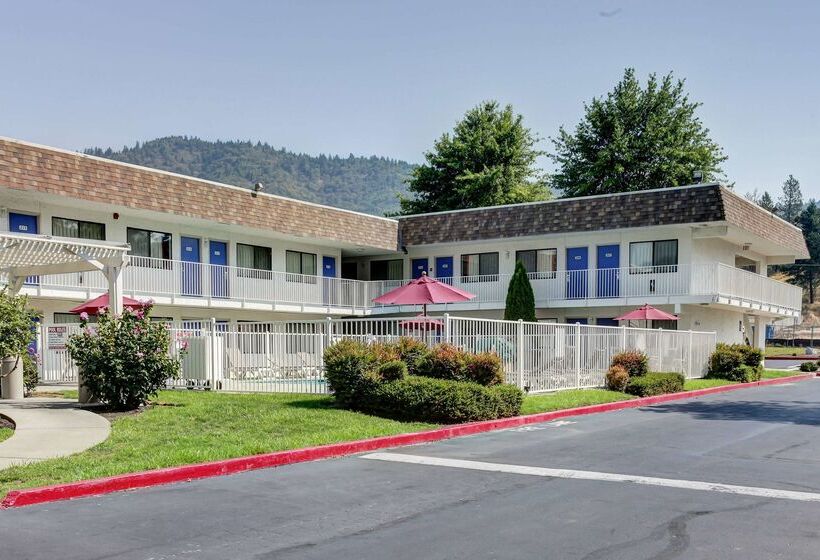 Motel 6 Grants Pass, Or
