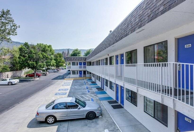 Motel 6 Grants Pass, Or