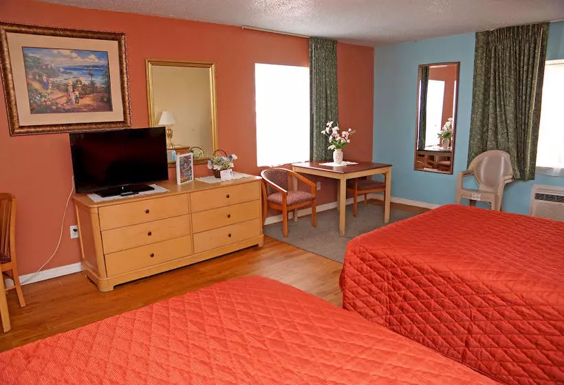 모텔 Beachwalk Inn