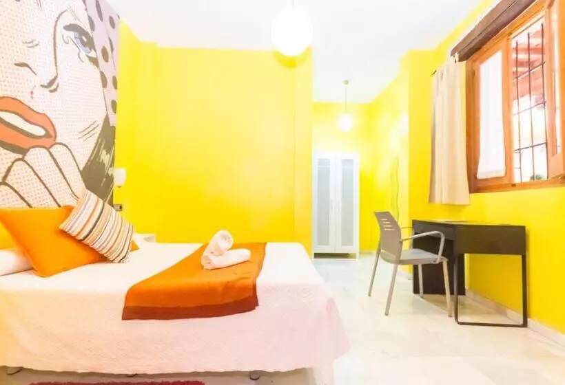 هاستل White Nest