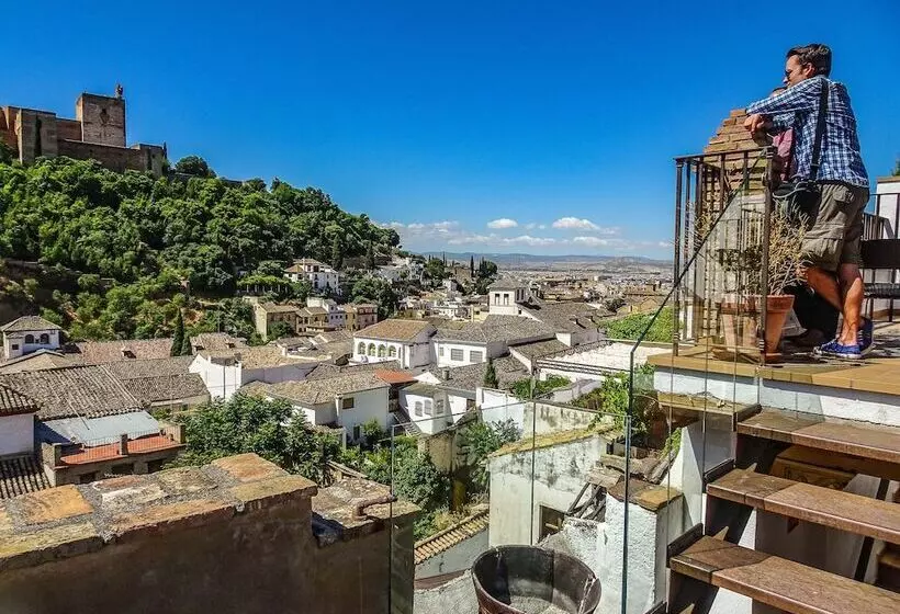 Apartamentos Alhambra