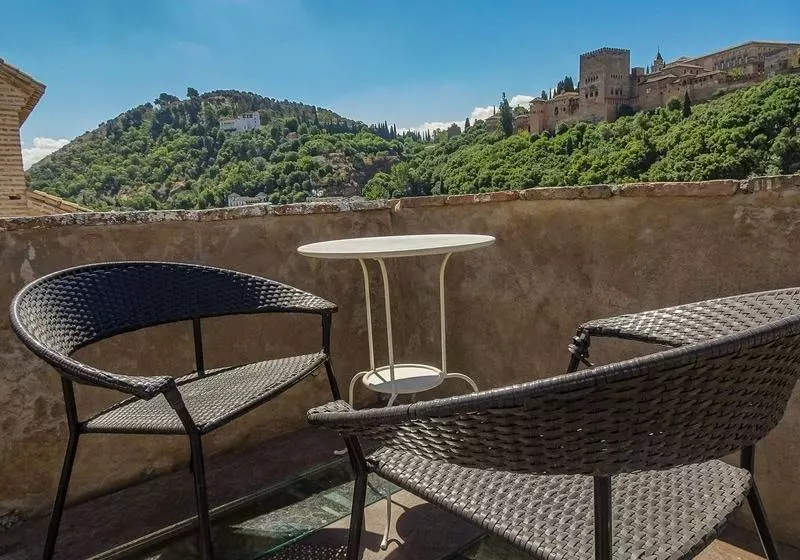 Apartamentos Alhambra