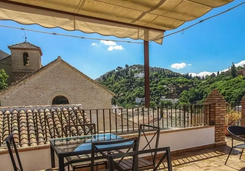 Apartamentos Alhambra