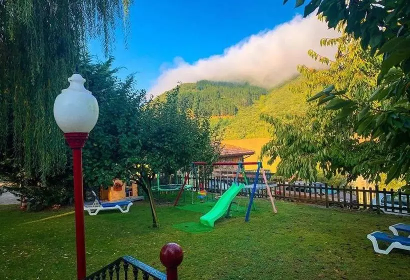 Apartamentos Alquitara