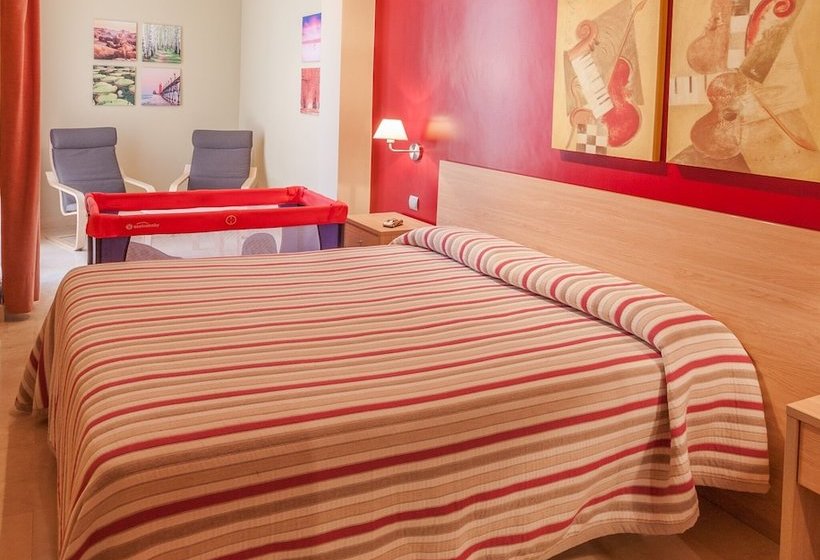 Apartamentos Mar Comillas