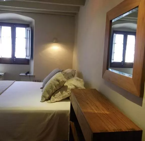 Отель Can Mora De Dalt