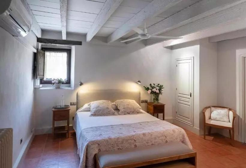 Отель Can Mora De Dalt