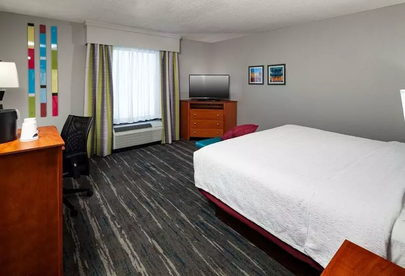 هتل Hampton Inn & Suites Mobile I 65@ Airport Blvd