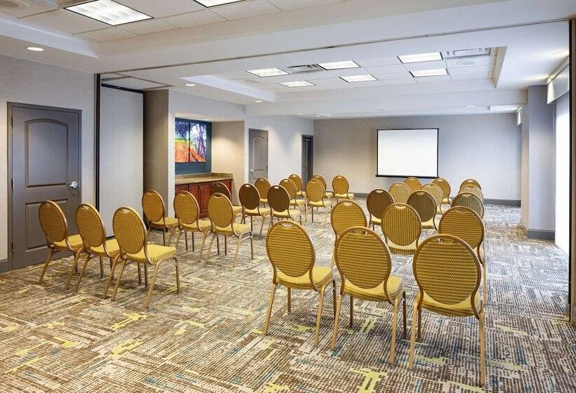 فندق Hampton Inn & Suites Mobile I 65@ Airport Blvd