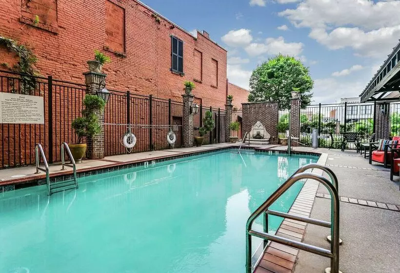 هتل Hampton Inn & Suites Mobile Downtown Historic District