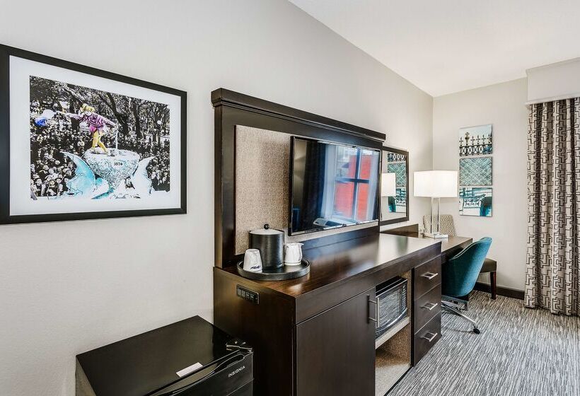 فندق Hampton Inn & Suites Mobile  Downtown Historic District
